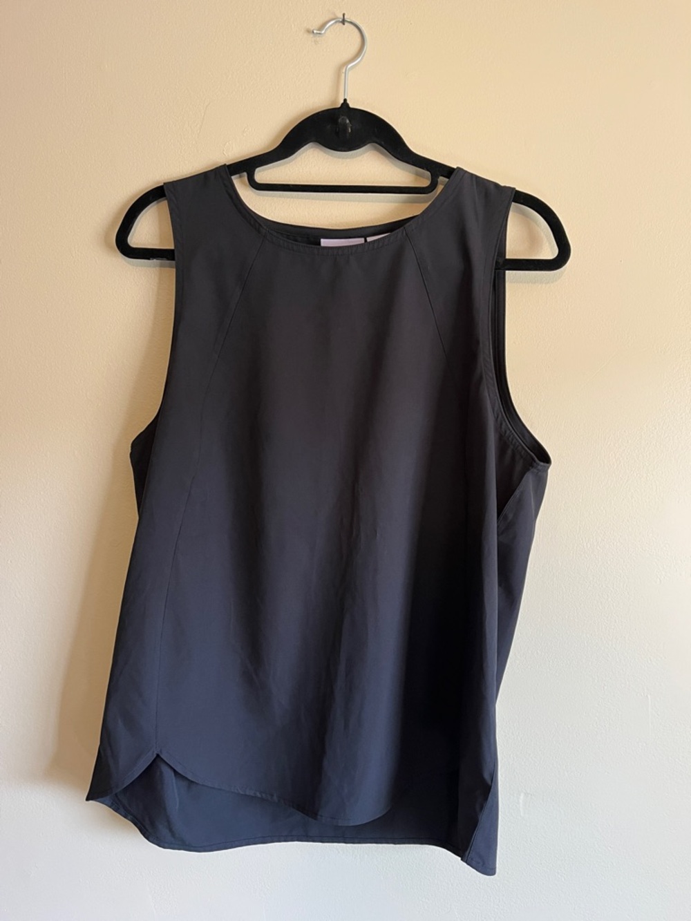 Women’s Black Sleeveless Performance Tank Top